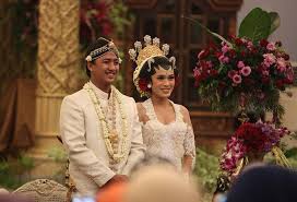 Adat kematian atau kepataiyen gambar : Ragam Warna Busana Pengantin Dan Makna Dibaliknya Weddingku Com