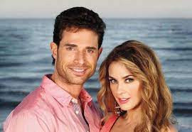 La guapa actriz nos comparte su secreto para mantenerse en forma, platica sobre sus proyectos actuales y de sus más grandes admiradores: Aracely Arambula Golpea A Sebastian Rulli Su Ex Novio Video
