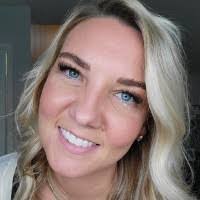 Beth Higginbotham's Instagram, Twitter & Facebook