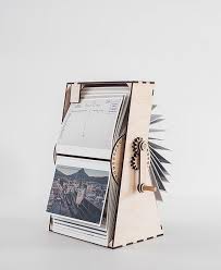 Beautiful Flip Book Machine In Video By Juan Fontanive Pesquisa Google Ideias Para Presentear O Namorado Presente Com Foto Presentes Criativos