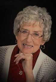 Lacey Barlow's Instagram, Twitter & Facebook