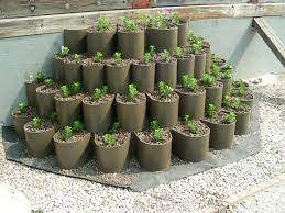 Lightweight Plantable Retaining Wall Blocks Garden Amp Yard Strawberry Planters Strawberry Plants Retaining Wall Blocks