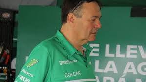 Reconocido en el ambiente por su desempeño en el automovilismo nacional, debutó profesionalmente a los 15 años en la categoría promocional copa mégane. Mku2z55dmxqaxm