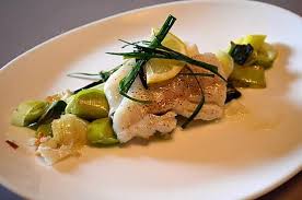 Dos De Cabillaud Sur Lit De Poireau Recette Dos De Cabillaud Recette Poisson Art Culinaire