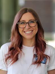 Abby Cox's Instagram, Twitter & Facebook