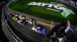 Denny hamlin fought to keep his lead in the last lap of the nascar season opener to win his second daytona 500. Official 2020 Daytona 500 Starting Lineup Nascar