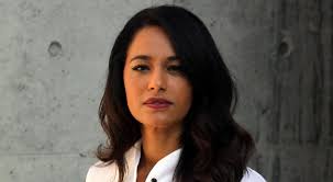 Rula jebreal ben si incastona a metà tra la personalità di peso e la bellissima che sul palco del festival di sanremo non guasta mai. Sanremo 2020 Parla Rula Jebreal Censurata Perche La Mia Diversita Fa Paura