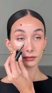 Maria Arencibia's Instagram, Twitter & Facebook