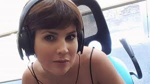 Nacida y criada en argentina. Ursula Vargues Envuelta En Una Polemica Por Una Actitud De Diego Leuco Y Su Tuit Sobre Los Judios La Nacion