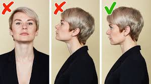 Un alt truc deloc de neglijat ar fi sa adaugi si cateva mici mese de o nuanta usor diferita ori diverse produse care dau stralucire, deoarece parul monocolor nu arata. 7 Reguli Ca SÄƒ ArÄƒÈ›i Perfect In Pozele Pentru Buletin Sau PaÈ™aport ModÄƒ Moda De La A La Z Eva Ro