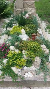 Make Grave Design Yourself Tomb Design And Tomb Planting Make Summer Themsel In 2020 Grabgestaltung Grabbepflanzung Bepflanzung
