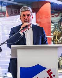 ATENCIÓN. Alejandro Balbi habló luego de sus dichos en Twitter y dijo esto:  “No veo a Nacional convertido en SAD. El ejemplo lo puse para discutir por  los finalistas, hay equipos locales