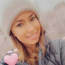 Karin Brannon's Instagram, Twitter & Facebook