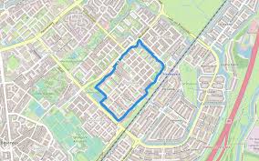 O país é uma monarquia constitucional parlamentar democrática banhada pelo mar do norte a norte e a oeste. Oosterwijk Park Trilha Da Caminhada Heemskerk Holanda Do Norte Paises Baixos Pacer