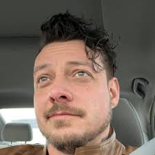 Markus Deel and Keeley Warren 's Wedding Website