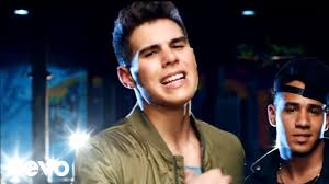 Qué bien se ve me trae loco su figura ese trajecito corto le queda bien. Cnco Reggaeton Lento Bailemos Official Video Ft Zion Lennox Youtube