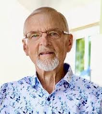 Lisa Leis's Instagram, Twitter & Facebook