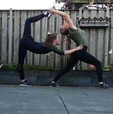 If you love this yoga poses for 2 ppl, couple, or friends, please share the post by pining the image here on pinterest. Photo Ideas Yoga Challenge Poses Partner Yoga Poses Acro Yoga Poses