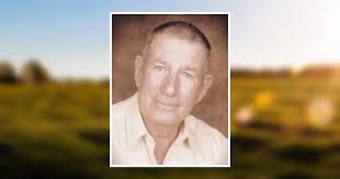 Ann Credeur's Instagram, Twitter & Facebook