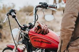 I'm looking to get some lightweight breathable gloves for the upcoming spring/summer months and considering mechanix. Best Motorcycle Gloves 2020 London Evening Standard Evening Standard