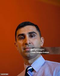 251 Otm On The Move Photos & High Res Pictures