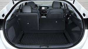 Könnte mir bitte ein elektro besitzer seinen kofferraum abmessen und mir sagen wie es echt ist (höhe bis zur abdeckung wäre. Hyundai Ioniq Schlicht Aber Wertig