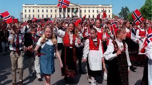 Norwegian vikings spoke a totally different dialect of old norse (west norse, as opposed to danish and swedish which both come from east norse) but modern norwegian has been corrupted through historical political oppression so it sounds nothing like real norwegian vikings would have sounded. 17 Maj 2019 Norges Nationaldag Darfor Firas Den