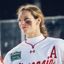 lacedxtzz (@lacedxtzz)