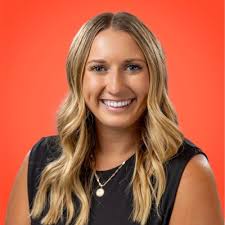 In honor of Int'l Womens Day over the weekend, I wanted to share some of  the women who have impacted not only my career but my life over the years  🤍. |