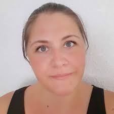 Denise Neumann's Instagram, Twitter & Facebook