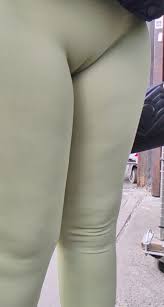 Sexy teen pussy cameltoe in yoga pants - Candid voyeur girls compilation