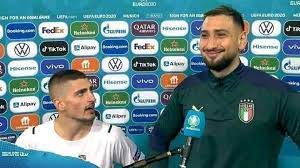 Gianluigi donnarumma is 21 years old and was born in italy. Soccer Memes Journalist What Is Your Goal In Paris Donnarumma I Aspire To Reach Messi S Level Journalist But 6 Golden Balls Are Difficult For A Goalkeeper Donnarumma I Mean The Salary
