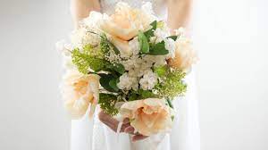 Besides your ceremony and reception flowers for the big day, one of the most important decisions you'll make will be related to wedding bouquets. Diy Easy Wedding Bouquet Simple And Beautiful Youtube