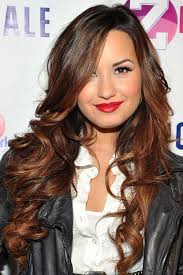 Plus, her silver eye shadow complements her sequins, but is subtle enough to keep her from looking like a fembot. Demi Lovato Her Hair Is So Gorgeous I Want Hair Like Hers Long Hair Styles Hair Styles Hair