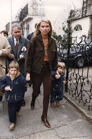 Anneka rice complete bio & career. Anneka Rice Reveals She Invented A Fictitious Agent Called Clemmie Hart Who Would Book Her Jobs Daily Mail Online