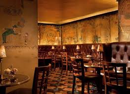 Bemelman S Bar At The Carlyle Hotel In Nyc A Fine Spot Went Here For A Drink Once Before Catching Woody Allen Play Jazz In T New York Bar Nyc Hotels Nyc