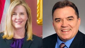 Matan a tiros a una congresista demócrata y a su marido en Estados Unidos y  disparan a un senador