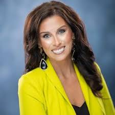 Star Rating and Reviews for Lindsay Dedeaux