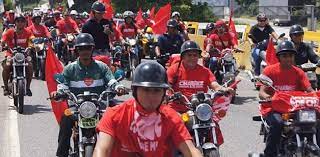 Así son los colectivos chavistas cnn tuvo acceso exclusivo a sus líderes en caracas. Colectivos En Venezuela De Civiles A Delincuentes