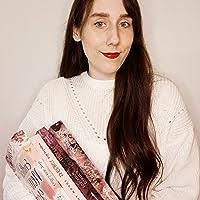 Snowy Nights at Castle Court (Castle Court #1) by Holly Hepburn