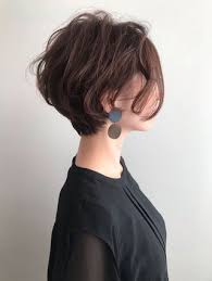 pin en coupes cheveux courts
