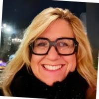 Kay Pieper's Instagram, Twitter & Facebook