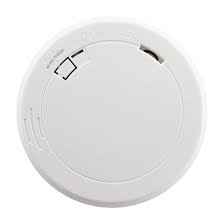 The first alert brk 3120b comes with a photoelectric sensor that's sensitive enough to tell the difference between everyday activities and real threats like a smoldering fire. First Alert Smoke Detector R Slim Battery Operated 1039848 Rona