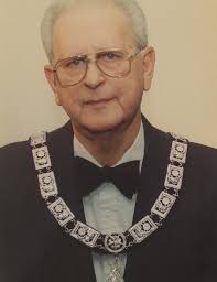 Obituary information for William H, Parker Jr.