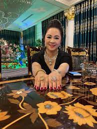 Theo bà hằng, vì chồng bận việc ở các nhà máy nên không tiện lên sóng cùng mình, thế nhưng vợ chồng. M1 Ryycdwi82rm