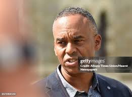 David Silliman's Instagram, Twitter & Facebook