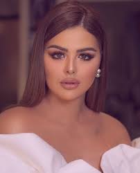 الدم أثناء علاج كوفيد وبعد. Ù‡Ù†Ø§Ø¯ÙŠ Ù…Ù‡Ù†Ø§ Ù‚Ø¨Ù„ ÙˆØ¨Ø¹Ø¯ Ù…Ø¬Ù„Ø© Ø§Ù„Ø¬Ù…ÙŠÙ„Ø©