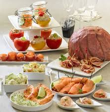 Composition Du Buffet Salade De Pomme De Terre Salade De Pate Salade De Carotte Plateau De Charc Salade Pomme De Terre Tomate Crevette Salade Carotte