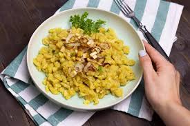 Vegane Kasespatzle Rezept Mangold Muskat Rezept Kasespatzle Rezept Lebensmittel Essen Leckere Vegane Rezepte