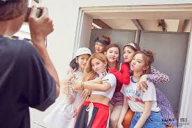 G Idle Iam Kpop Girls Photo New Girl Gidle çok tatlı bir gurup başarılarını dilerim biasin yugi ve shuhua ama hepsi yetenekli. pinterest